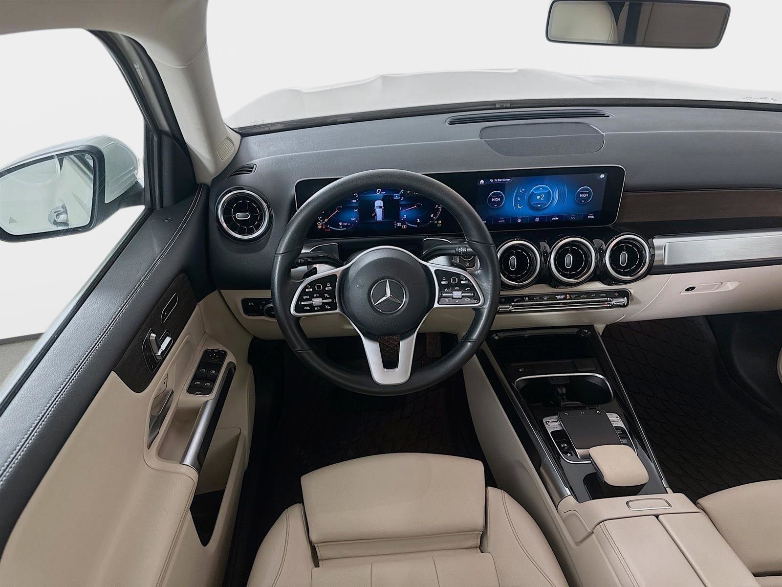 Used 2020 Mercedes-Benz GLB 250 4MATIC image 28