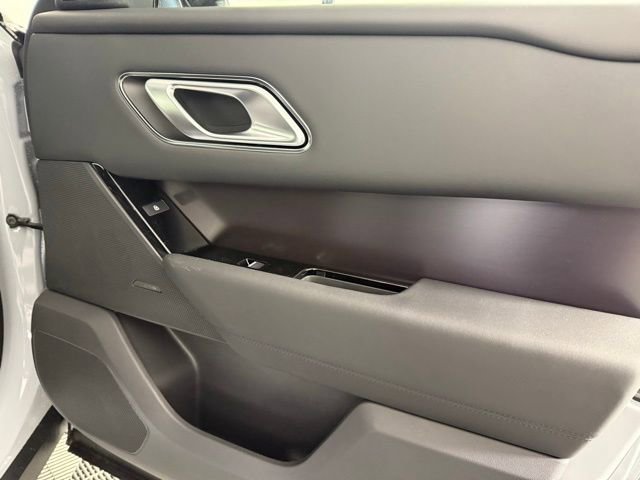 New 2026 Land Rover Range Rover Velar Dynamic SE image 31