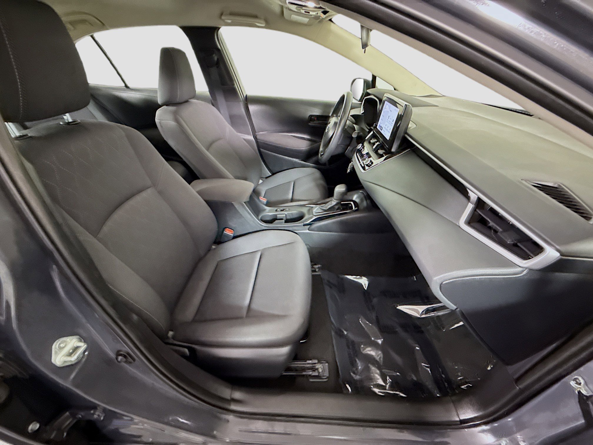 Used 2024 Toyota Corolla LE FWD image 28