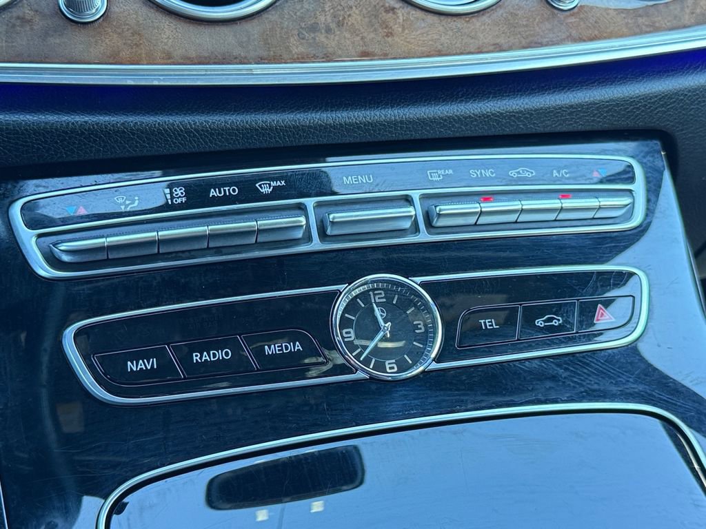 Used 2017 Mercedes-Benz E 300 E 300 image 17