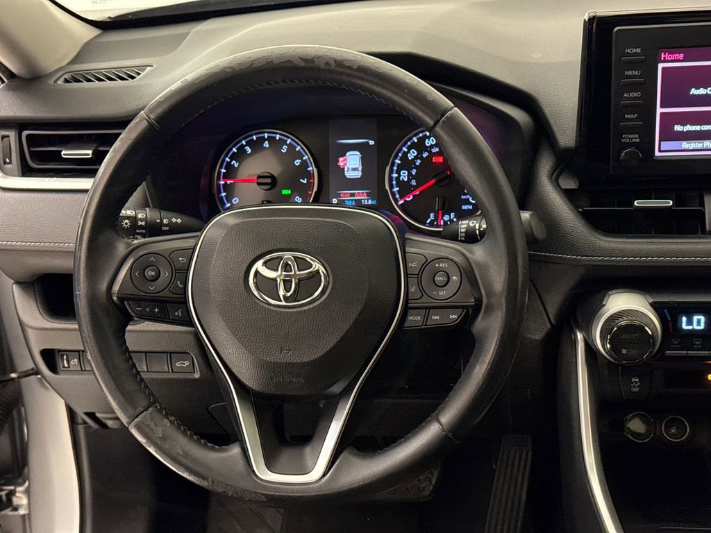Used 2019 Toyota RAV4 XLE Premium image 15