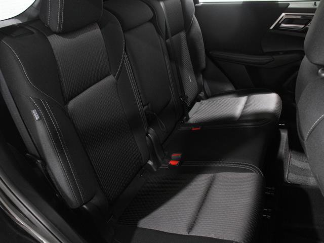 Used 2024 Mitsubishi Outlander ES image 17