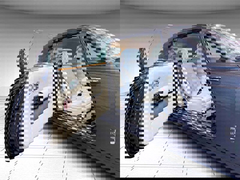 Used 2012 Rolls-Royce Phantom Drophead Coupe image 28