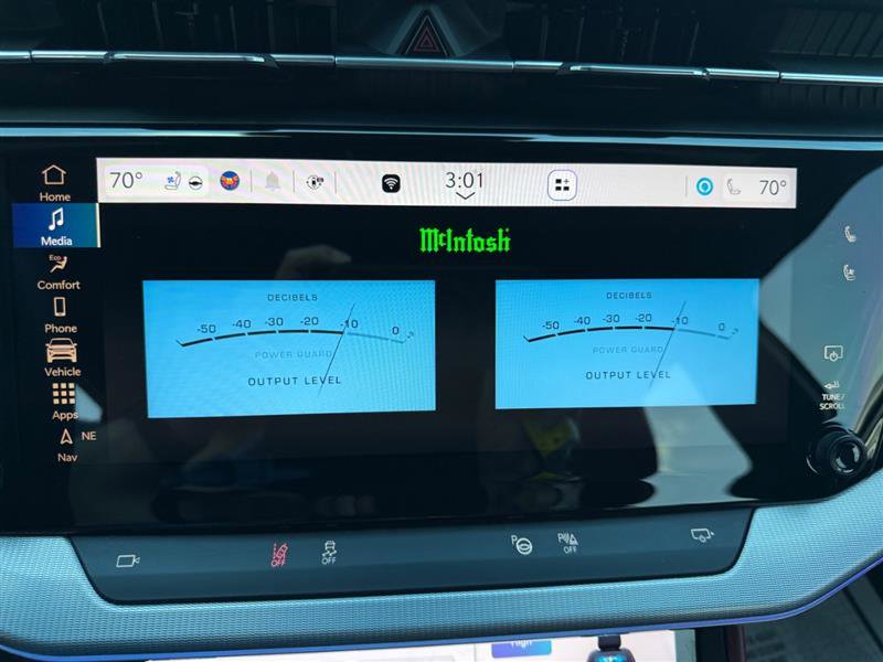 Used 2024 Jeep Wagoneer Launch Edition image 27