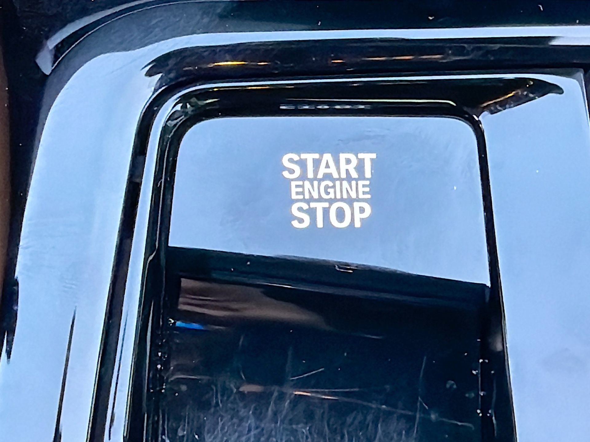 Used 2024 BMW 530i w/ Premium Package image 38