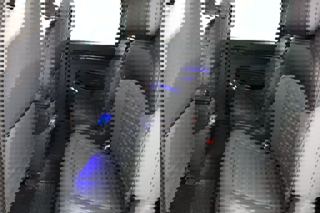 Used 2024 Kia EV9 Land image 21