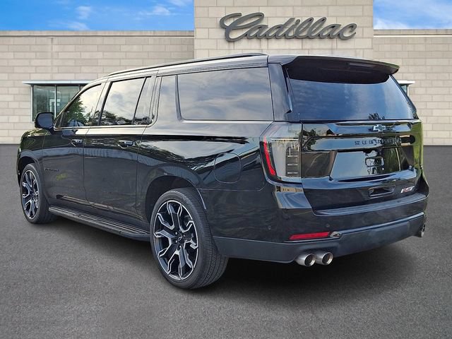 Used 2025 Chevrolet Suburban RST w/ RST Capability Package AWD/4WD image 4