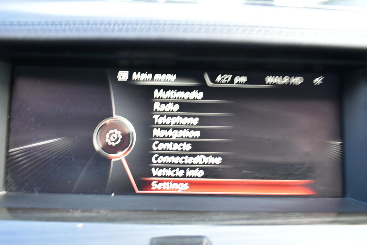 Used 2015 BMW 550i Sedan RWD image 21