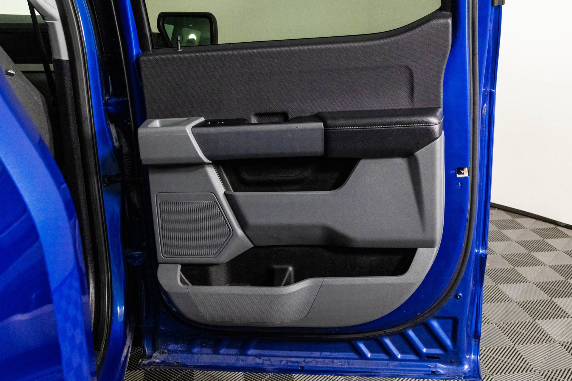 Used 2023 Ford F150 XLT image 38