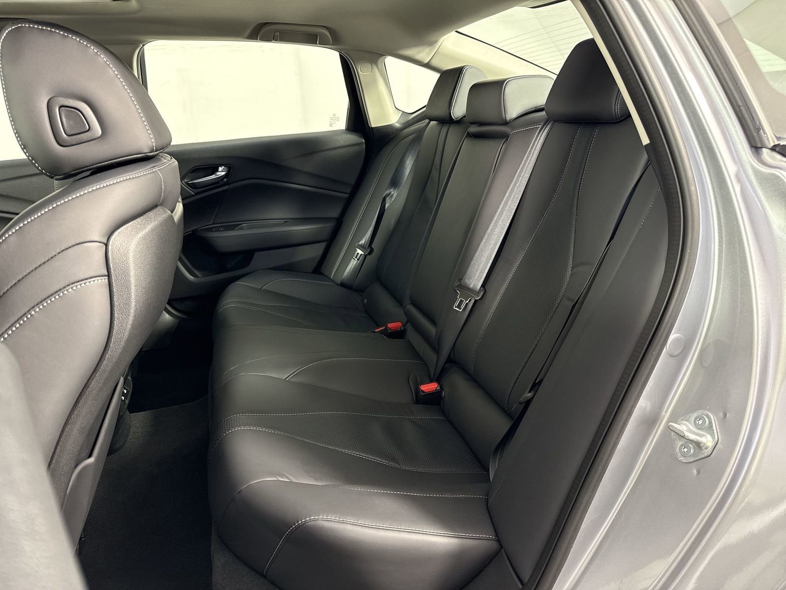 Certified 2025 Acura TLX w/ Technology Package image 24