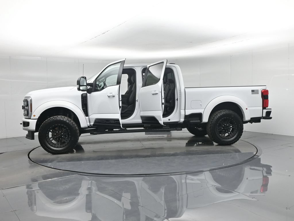 New 2026 Ford F250 Lariat w/ Black Appearance Package AWD/4WD image 38