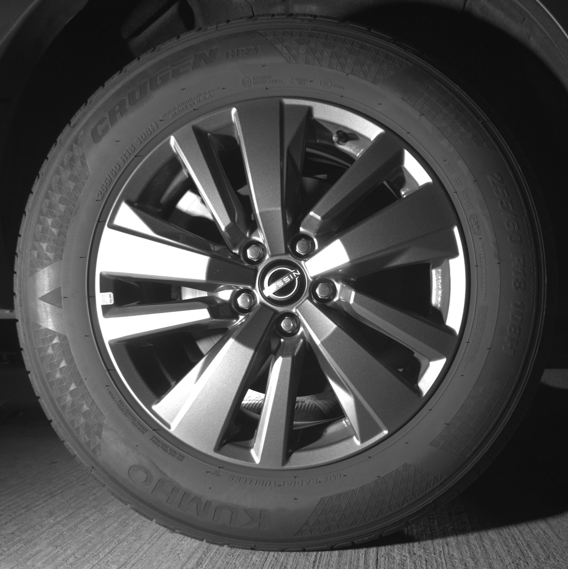 Used 2025 Nissan Pathfinder SV image 15