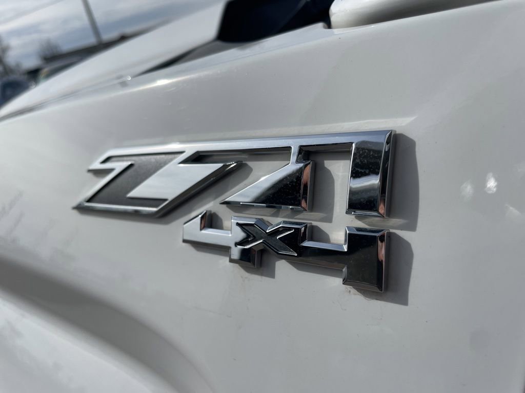 Used 2018 GMC Sierra 1500 SLT w/ SLT Premium Package image 12