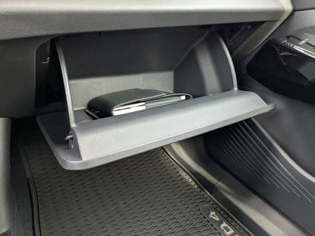 New 2025 Volkswagen ID.4 Pro S image 27