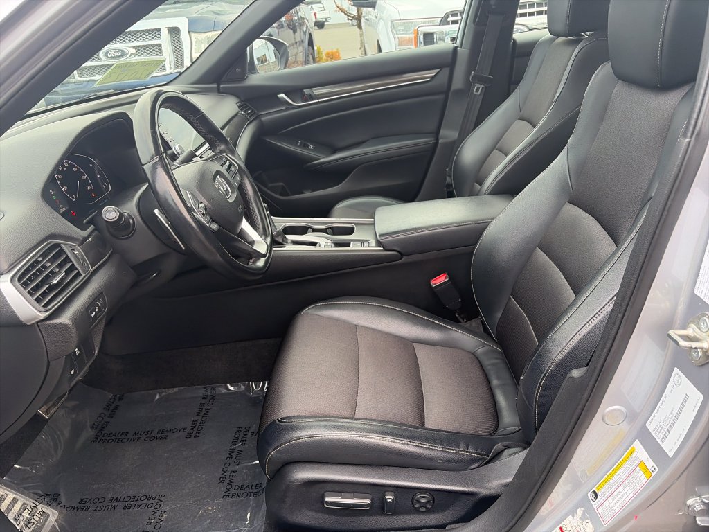 Used 2018 Honda Accord Sport image 11