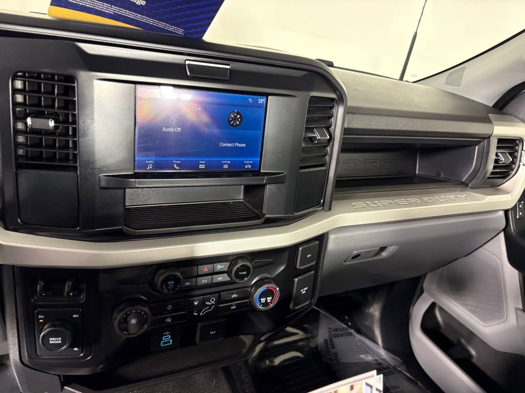 Certified 2025 Ford F350 XL w/ Snow Plow Prep Package image 17