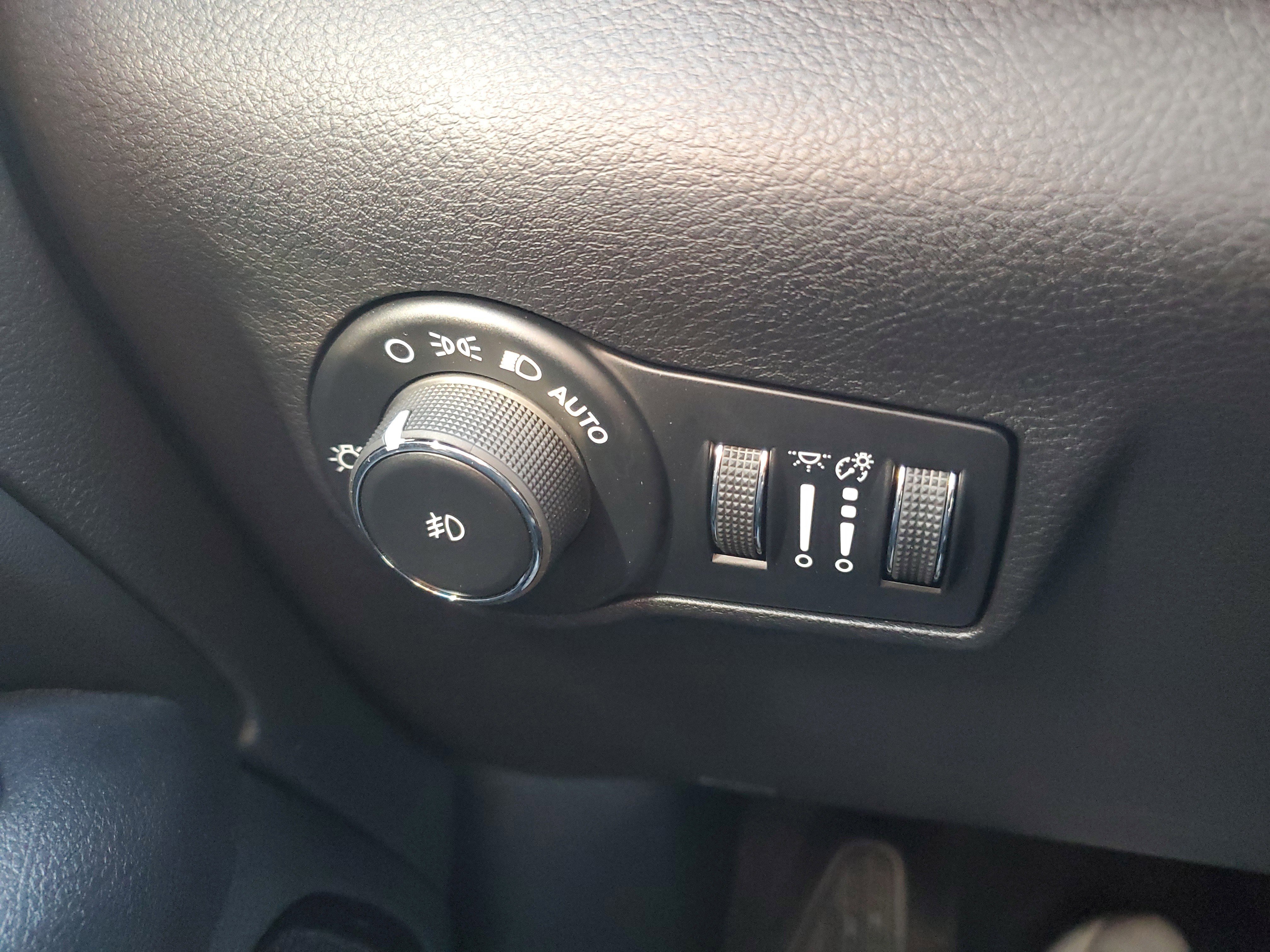 New 2026 Jeep Compass Latitude image 19