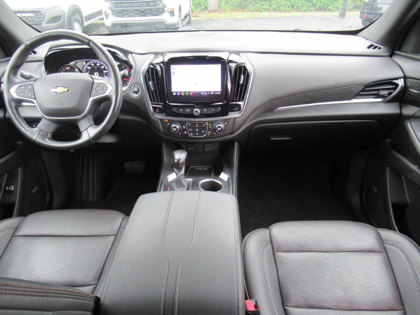 Used 2022 Chevrolet Traverse High Country FWD image 13