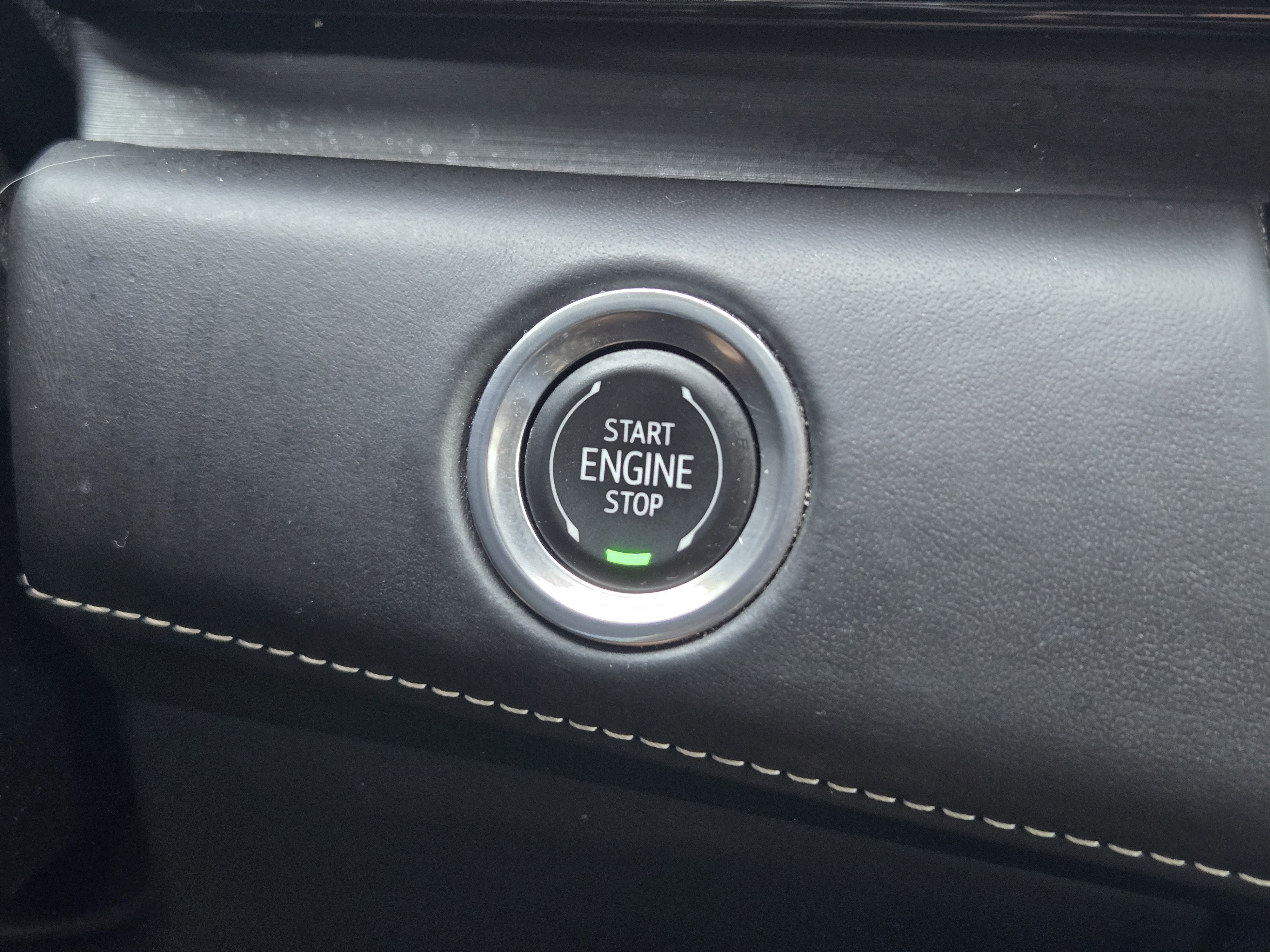 Used 2023 Cadillac Escalade Sport Platinum w/ LPO, Floor Liner Package AWD/4WD image 29