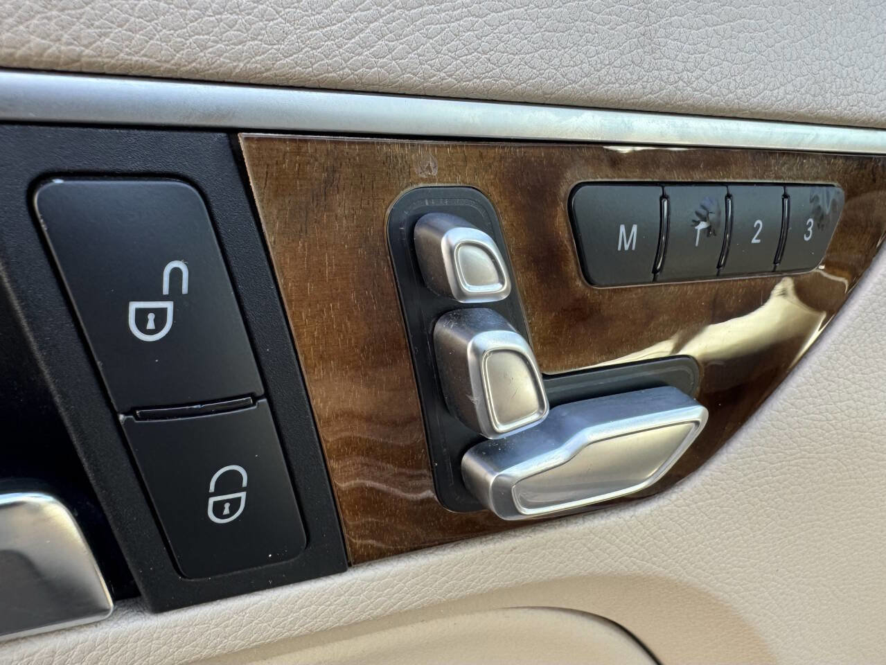 Used 2015 Mercedes-Benz E 400 Coupe w/ Premium 1 Package image 19