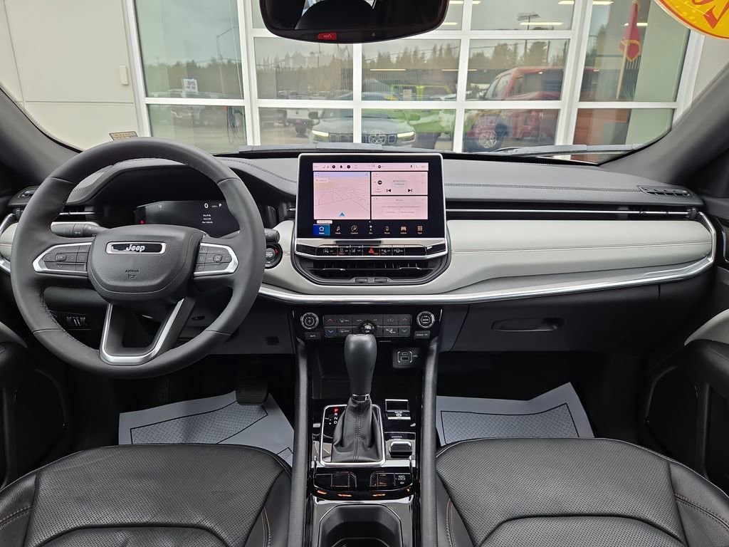 Used 2023 Jeep Compass Limited w/ Elite Group image 17