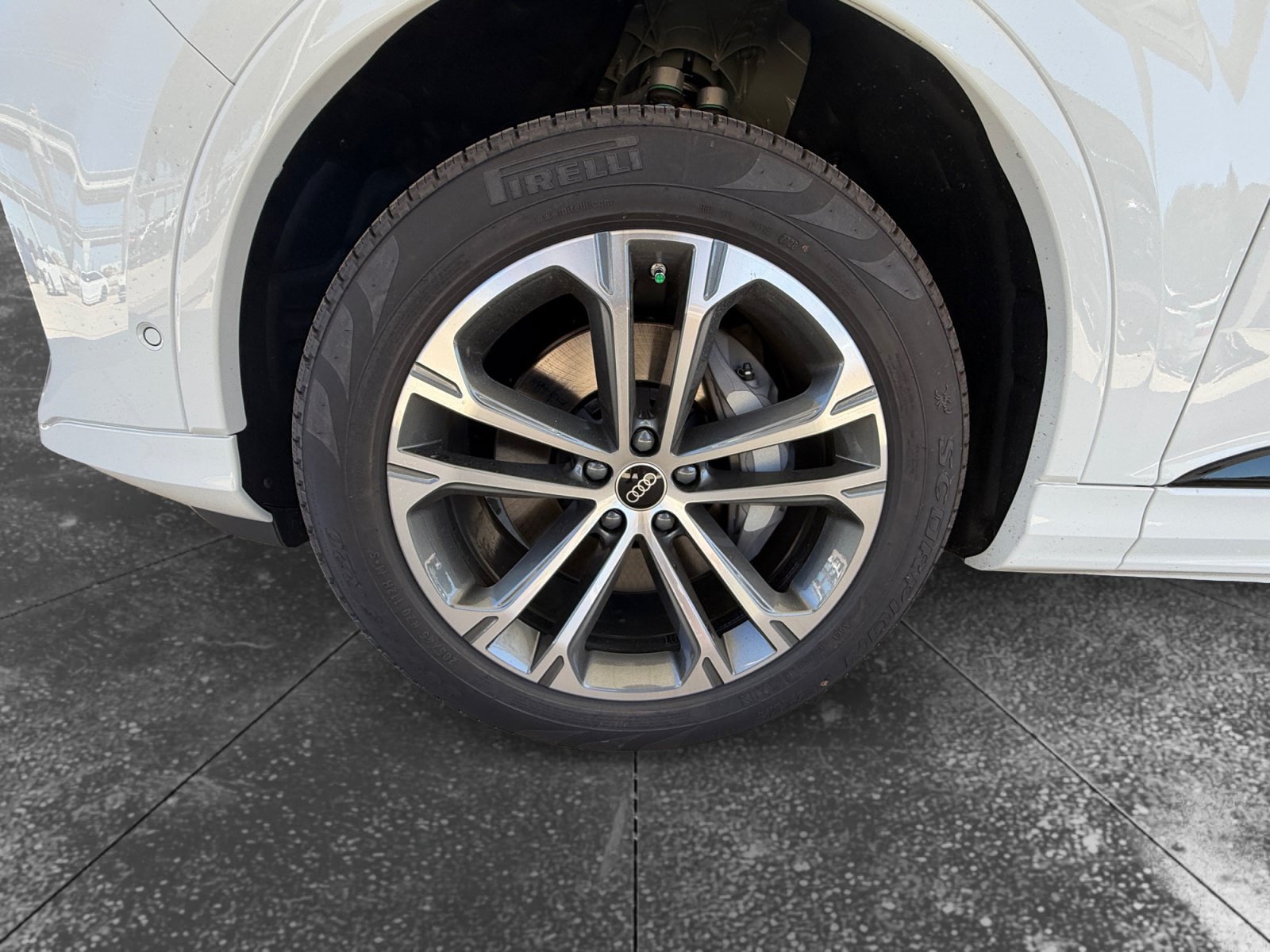 New 2026 Audi Q7 2.0T Premium AWD/4WD image 9