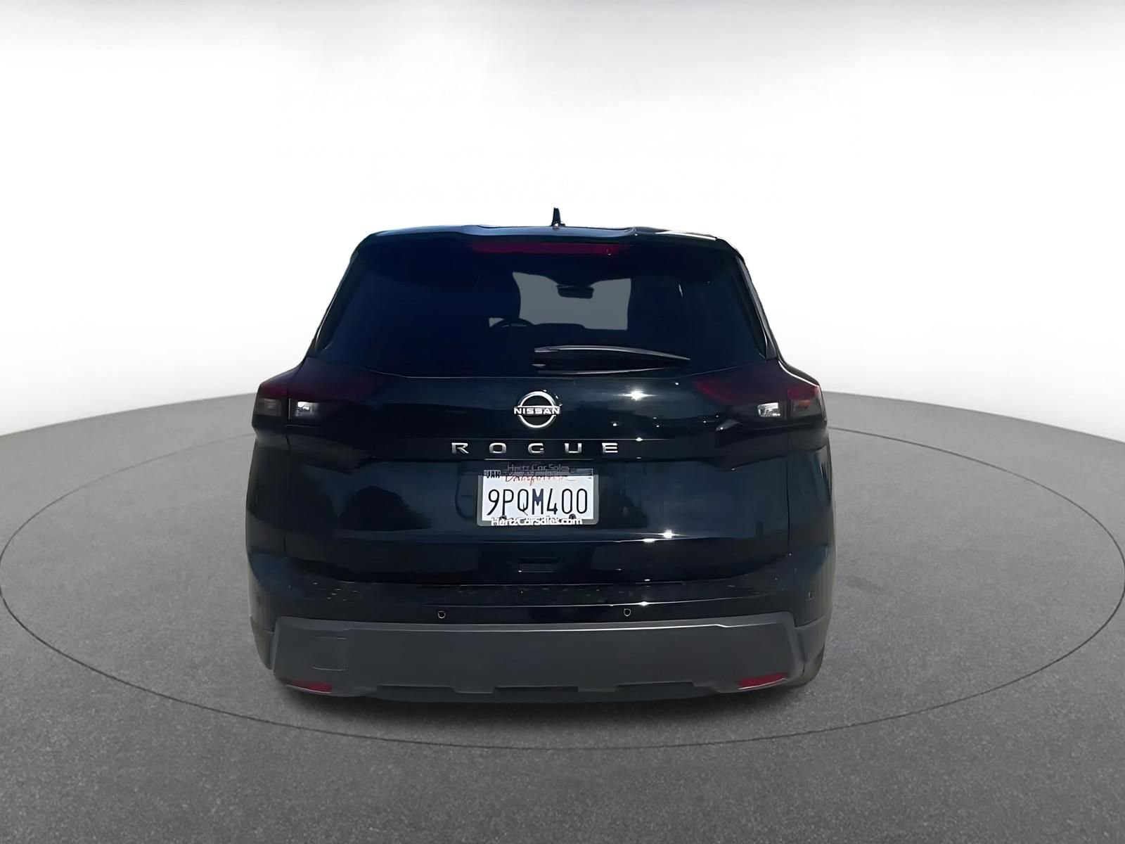 Used 2025 Nissan Rogue SV FWD image 12