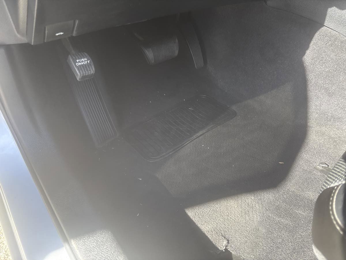 Used 2021 Dodge Charger SXT w/ Leather Interior Group image 9