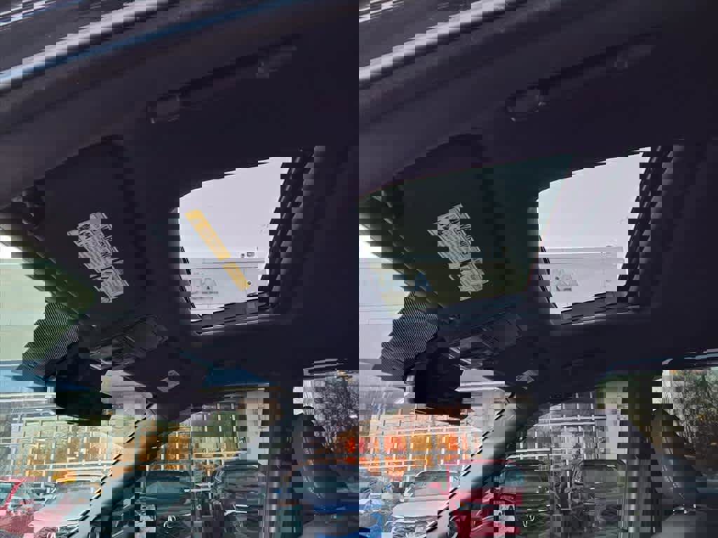 Used 2023 Honda Passport Elite image 15