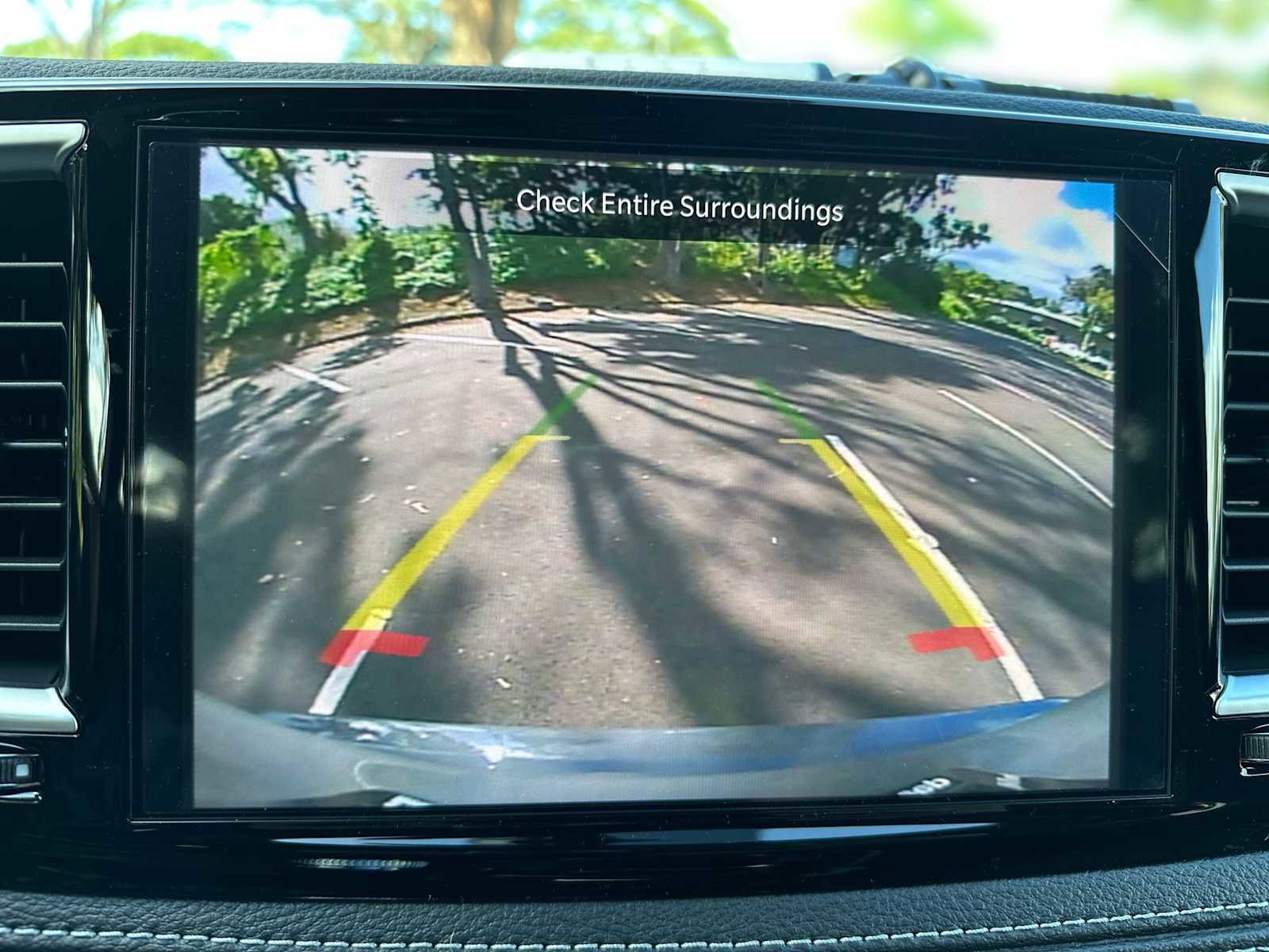 New 2025 Chrysler Pacifica Limited w/ Uconnect Theater Family Group image 22