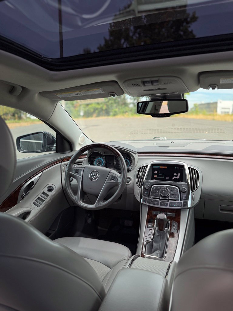 Used 2010 Buick LaCrosse CXS FWD image 25