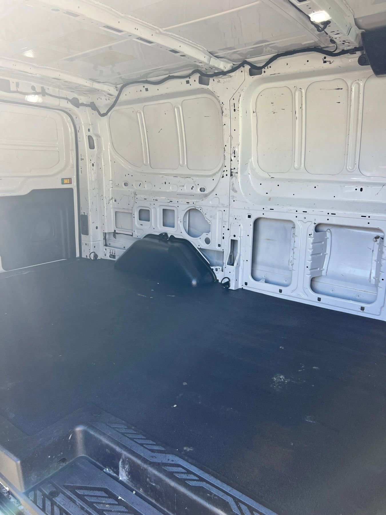 Used 2020 Ford Transit 250 Low Roof w/RWB Van 3D image 16