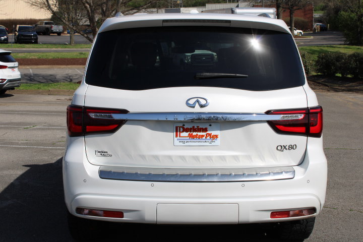 Used 2018 INFINITI QX80 2WD w/ Driver Assistance Package image 8