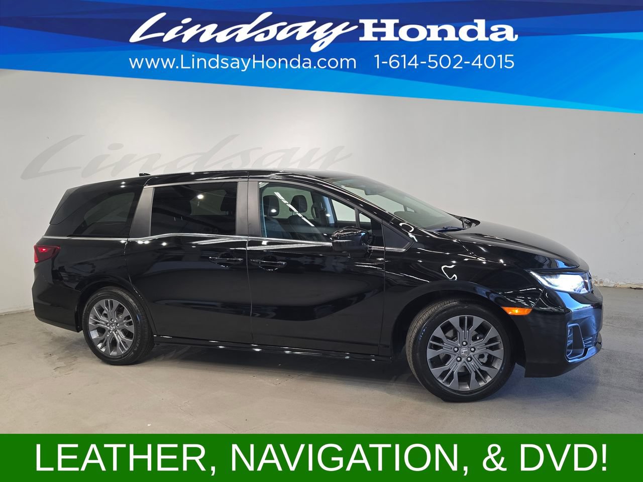 Used 2025 Honda Odyssey Touring image 3