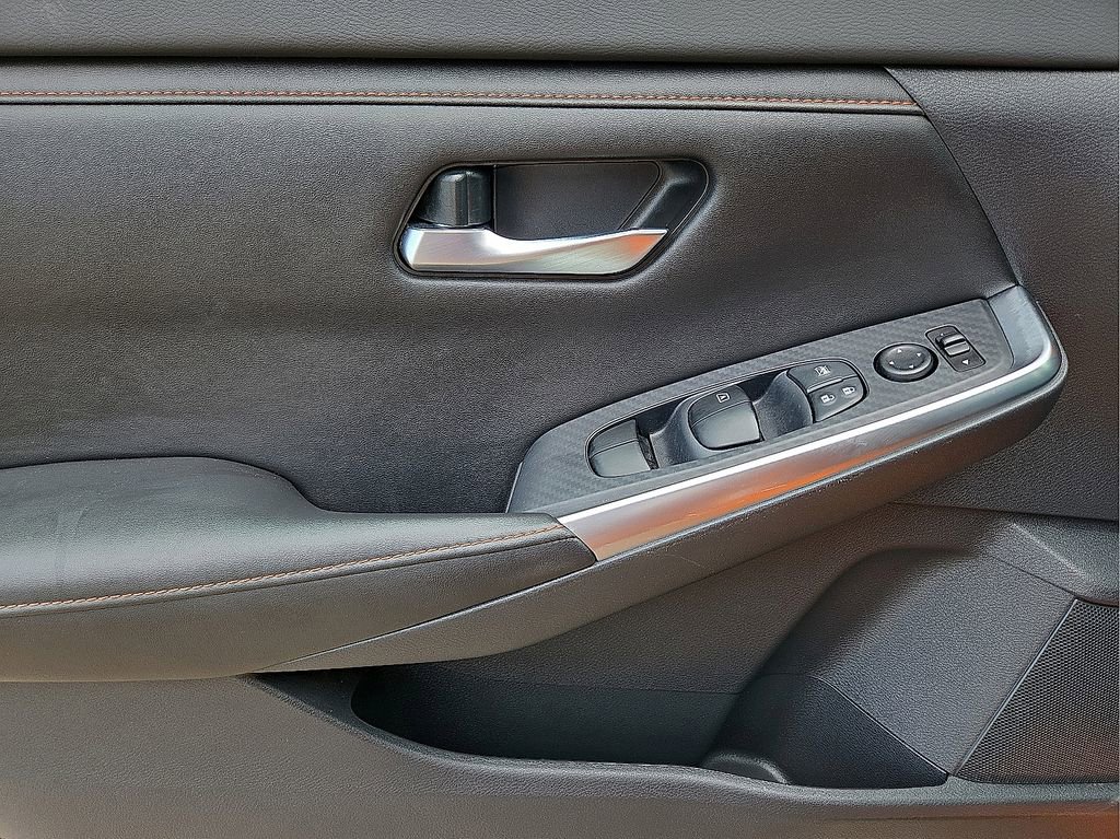 Used 2021 Nissan Sentra SR w/ Lighting Package image 21