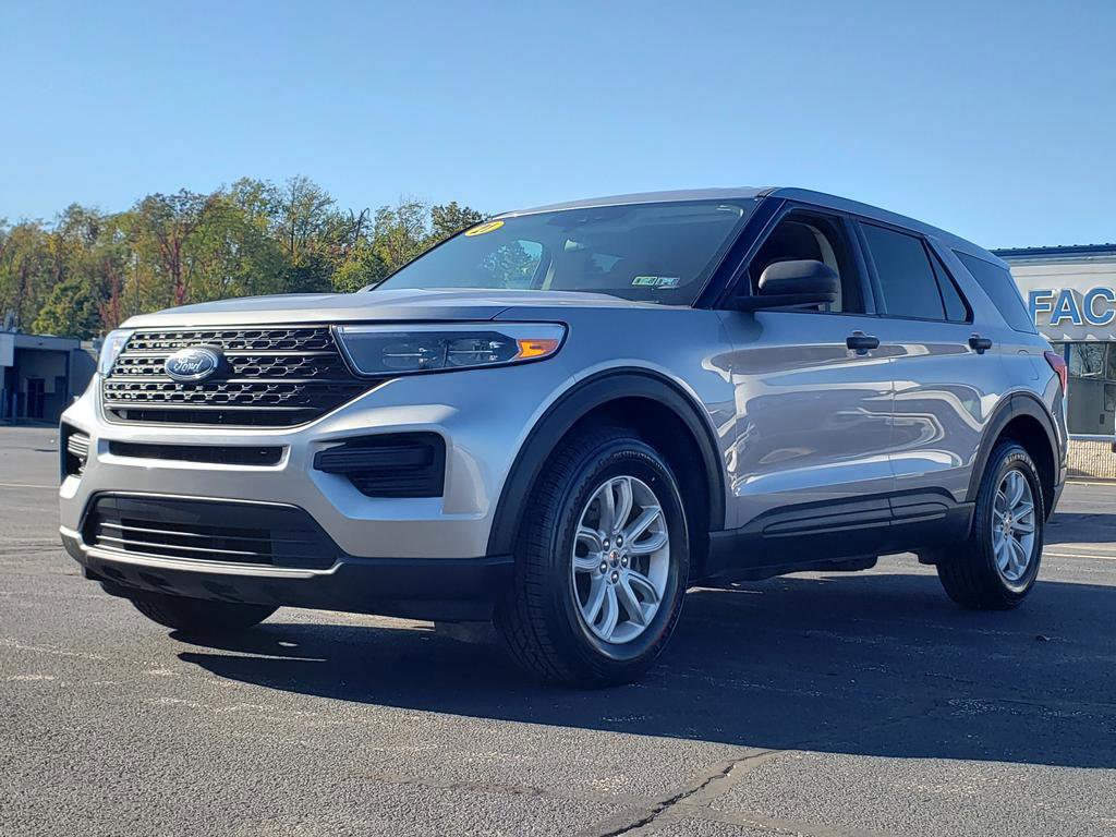 Used 2021 Ford Explorer 4WD w/ Class III Trailer Tow Package image 3
