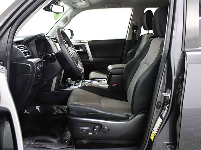Used 2023 Toyota 4Runner SR5 AWD/4WD image 10