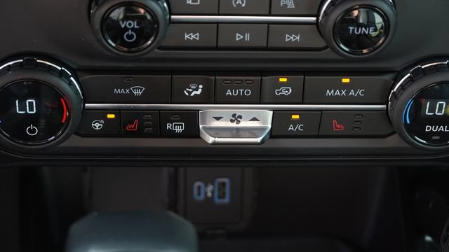 Used 2023 Ford Bronco Raptor AWD/4WD image 25