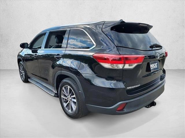 Used 2019 Toyota Highlander XLE image 7