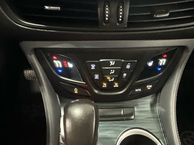Used 2020 Buick Envision Essence w/ Experience Buick Package image 26