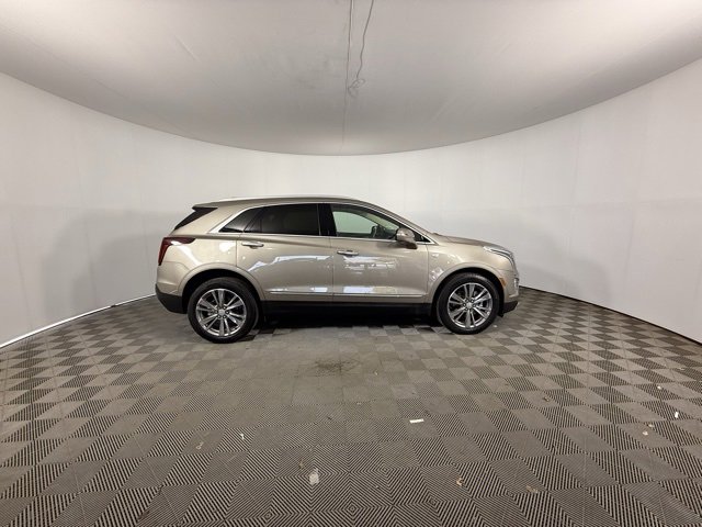 Used 2022 Cadillac XT5 Premium Luxury w/ LPO, Floor Liner Package image 2