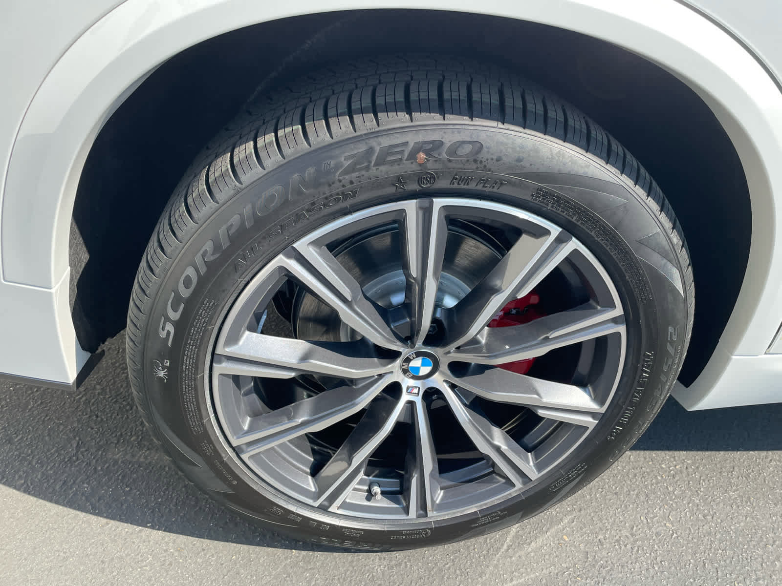 New 2026 BMW X5 xDrive40i w/ M Sport Package image 23