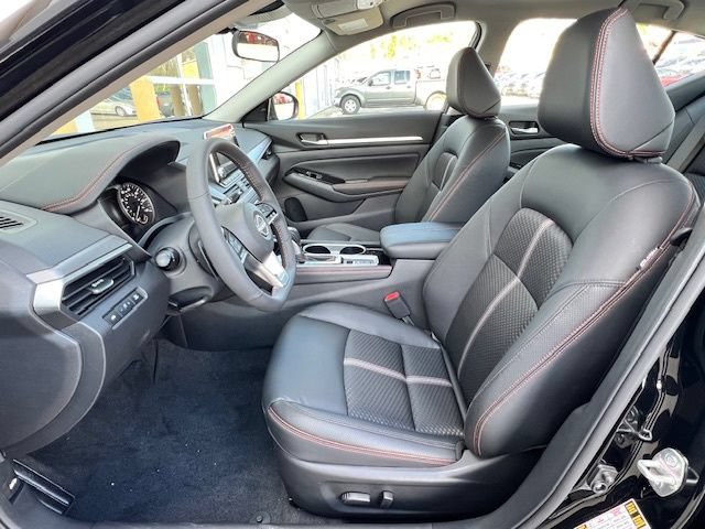 New 2025 Nissan Altima 2.5 SR AWD/4WD image 11