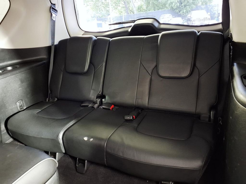 Used 2019 INFINITI QX80 Luxe w/ 22" Wheel Package RWD image 9