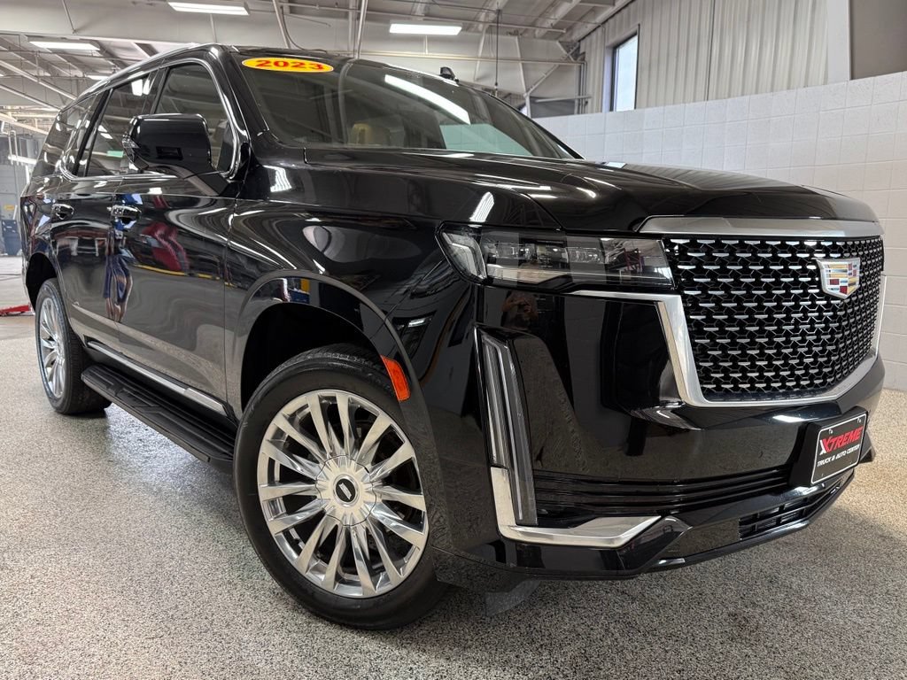 Used 2023 Cadillac Escalade Premium Luxury AWD/4WD image 1
