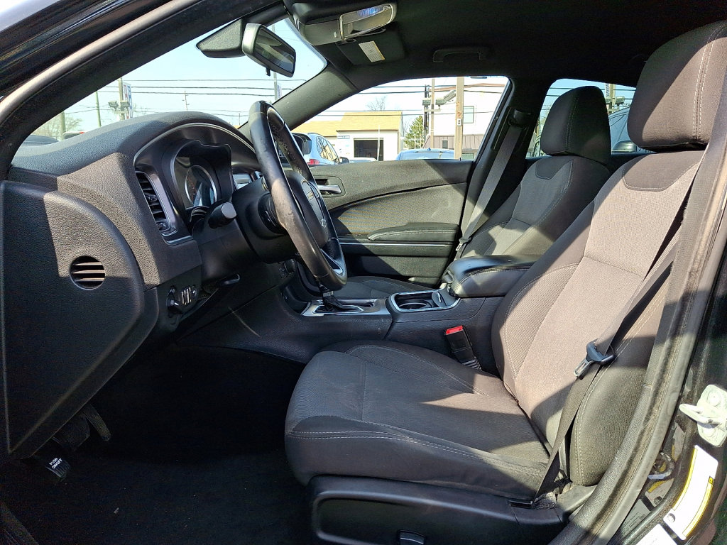 Used 2016 Dodge Charger SE w/ Popular Equipment Group image 18