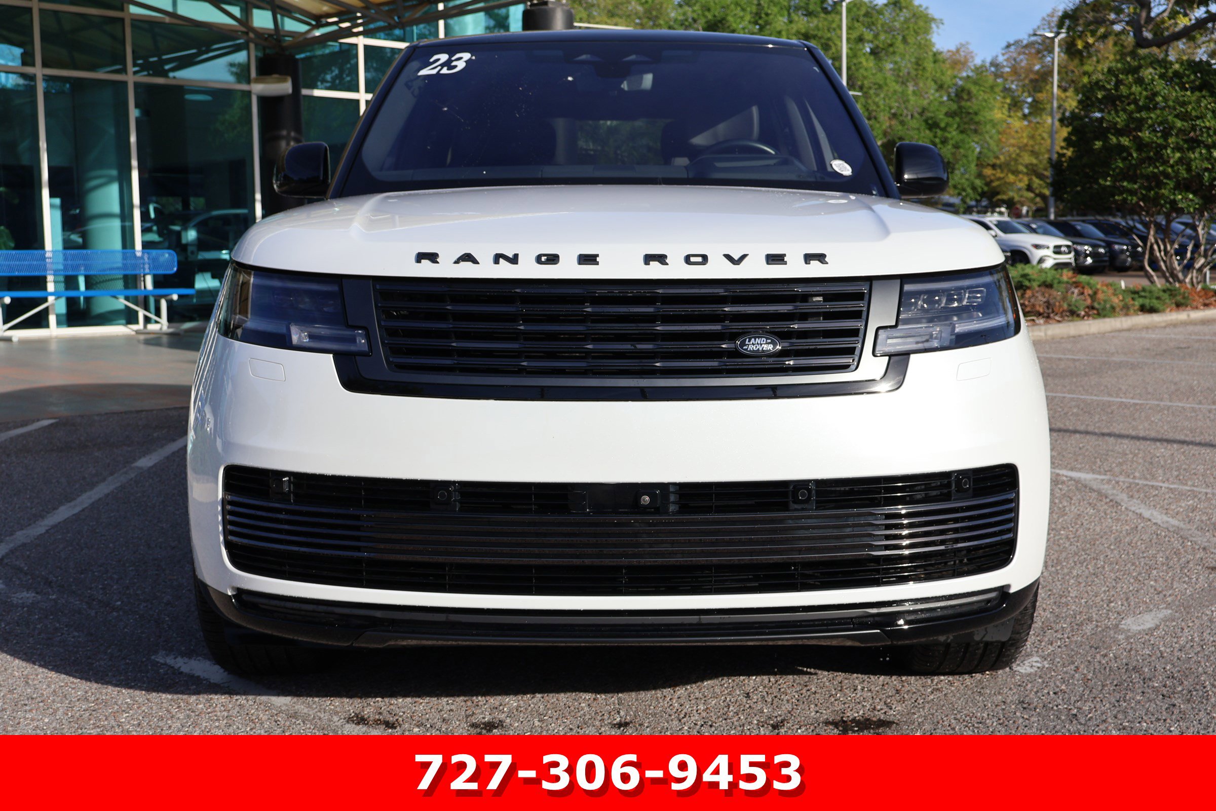 Used 2023 Land Rover Range Rover SV AWD/4WD image 12
