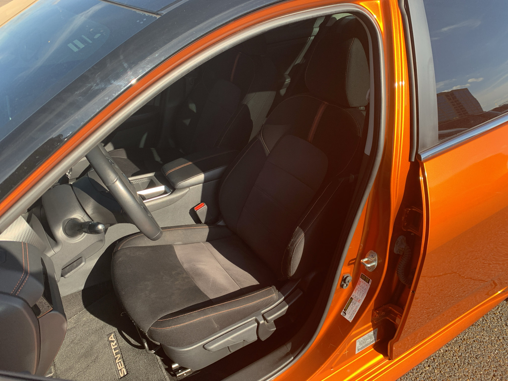 Used 2023 Nissan Sentra SR w/ Trunk Package FWD image 9