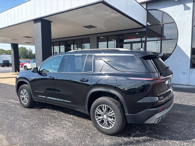 Used 2026 Chevrolet Traverse LT AWD/4WD image 5