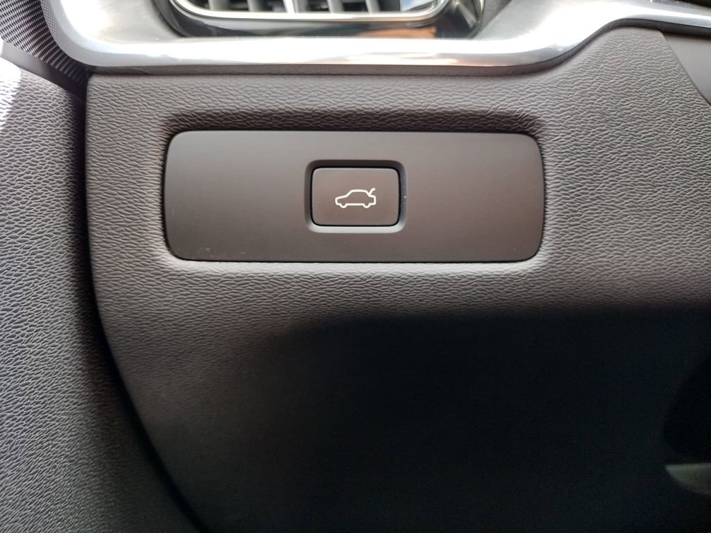 Used 2023 Volvo XC60 B5 Core AWD/4WD image 23